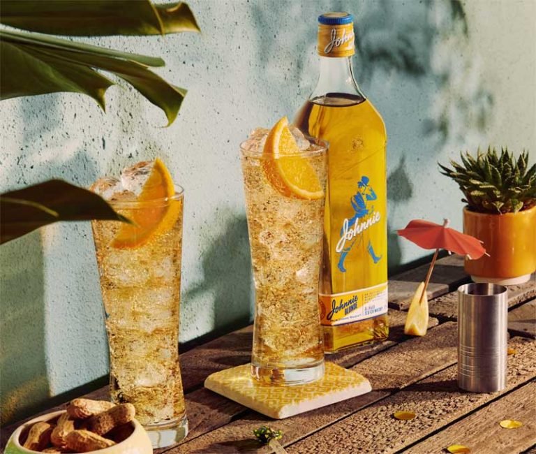 Johnnie Blonde llegó a Monterrey, una de cinco ciudades donde fue presentado