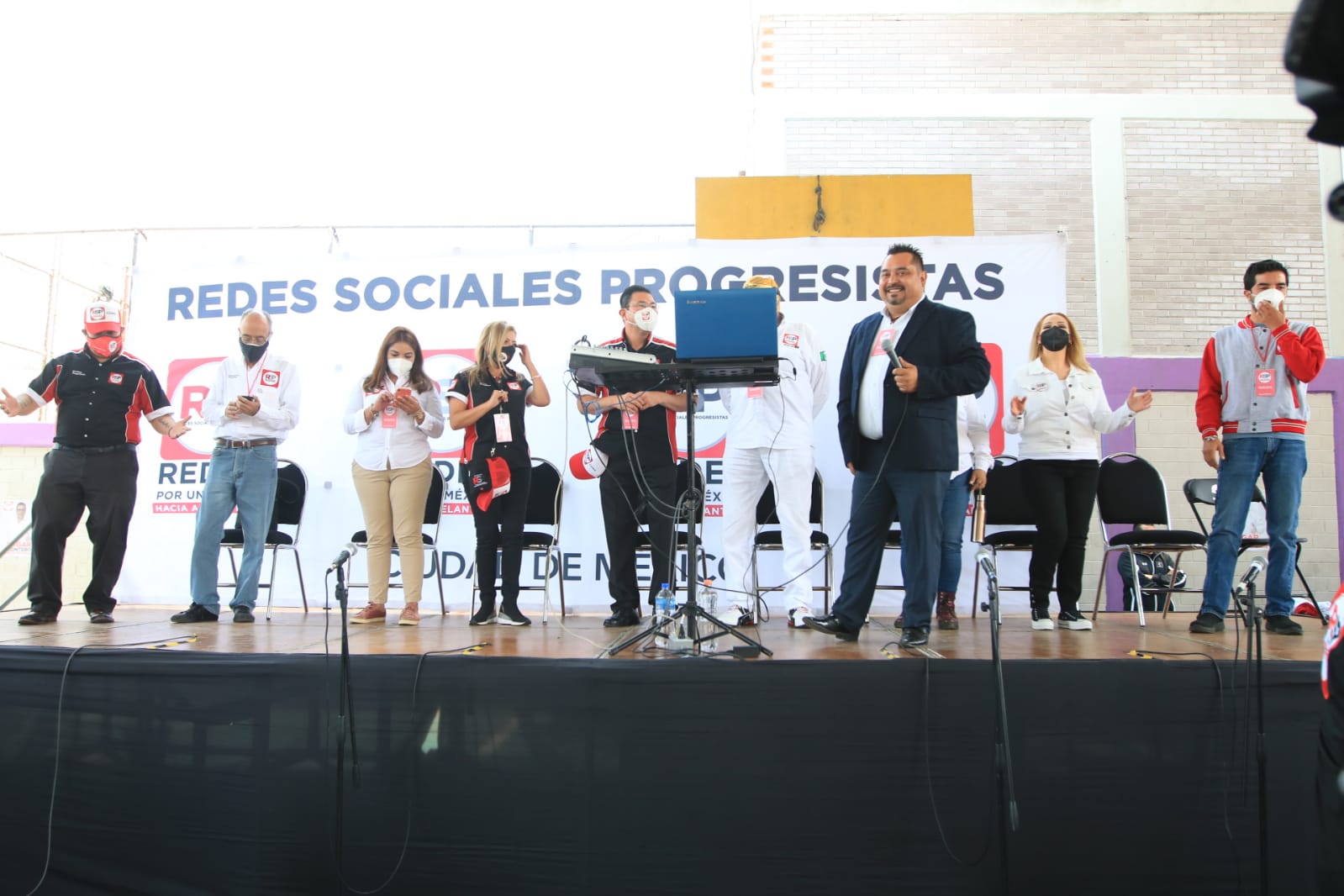 La patria se construye democráticamente buscando el consenso: Fernando González