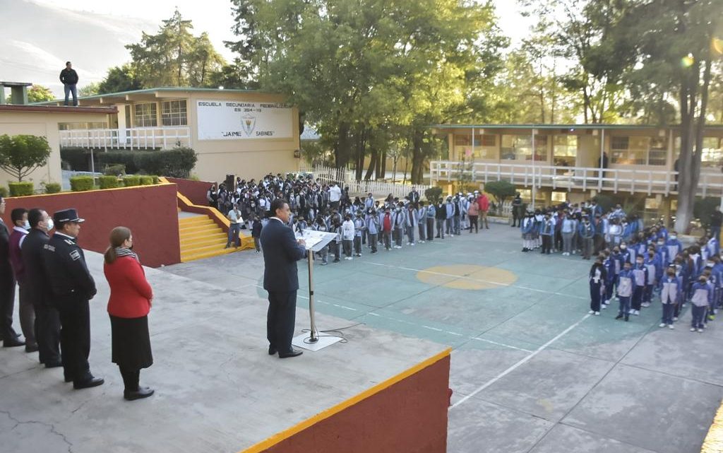 Anuncian reforzamiento a operativos de «Mochila Segura» en planteles educativos de Tlalnepantla