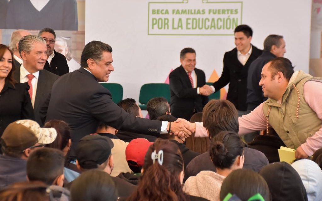 Destaca alcalde de Tlalnepantla acciones en pro de la educación