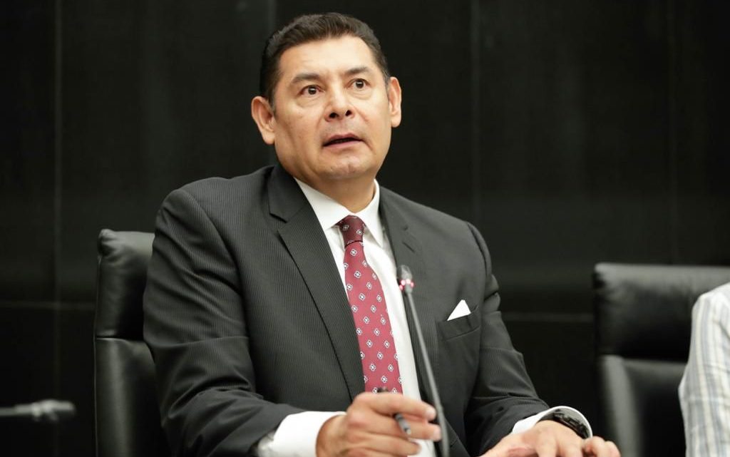 Encuesta posiciona  a Armenta en primer lugar para gubernatura de Puebla
