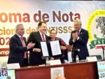 Entrega TFCyA la Toma de Nota a Roberto Gómez como nuevo líder del SNTISSSTE