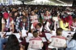 Beca a universitarios para transporte y más llega a 100 mil beneficiarios; los estudiantes son sujetos de derecho, asegura Clara Brugada
