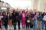 Ale Rojo de la Vega entrega la primera ministración de la Tarjeta Violeta a mujeres cuidadoras en Cuauhtémoc