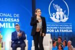 Laura Álvarez urge poner a las familias en el centro de las políticas públicas