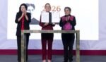 Claudia Sheinbaum firma decreto para fortalecer la transparencia en el Gobierno de México
